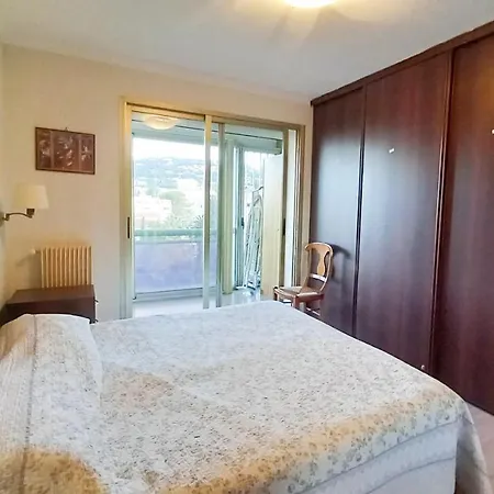 Apartment Le Republique 2 *